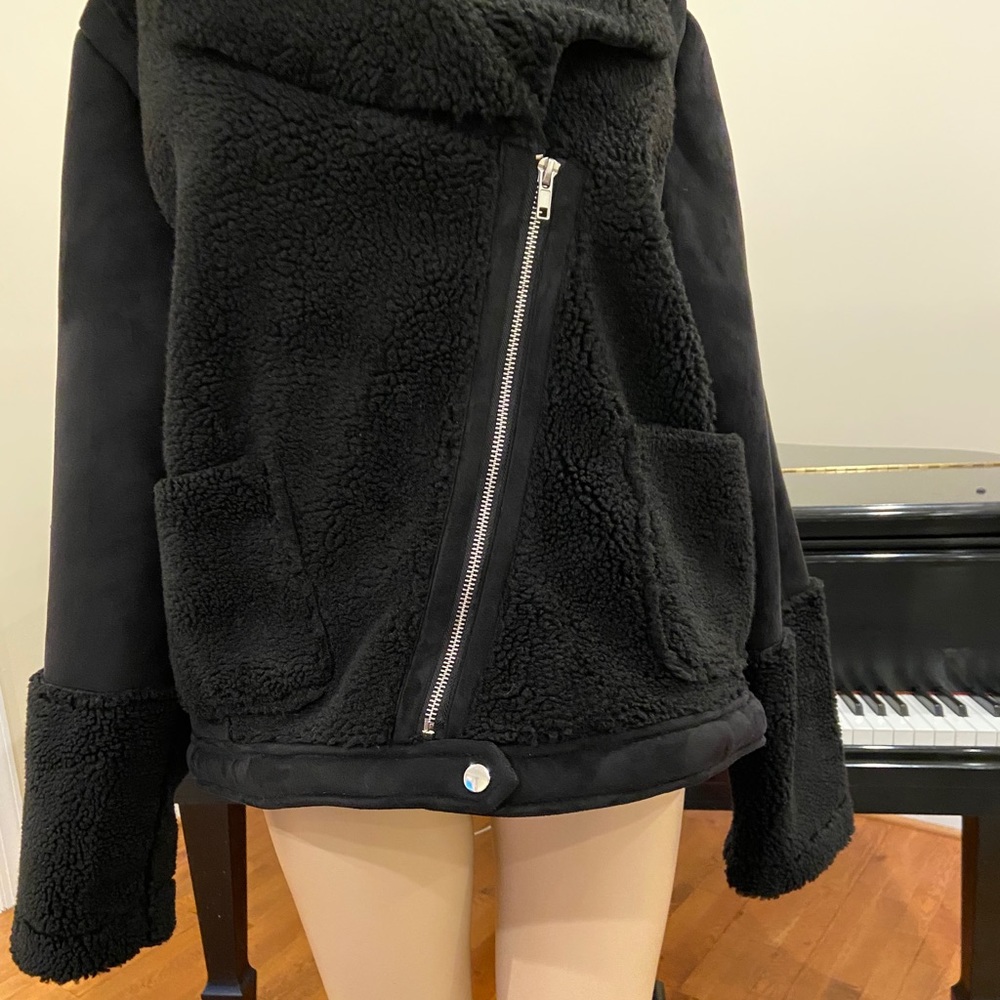 NWT Luxury Winter Minimalist Catherine Malandrino Faux Shearling  Jacket - Picture 6 of 16